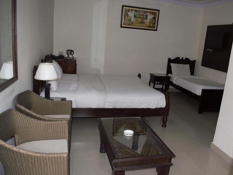 Tiger Safari Resort Sawai Madhopur Exteriör bild