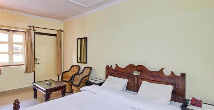 Tiger Safari Resort Sawai Madhopur Exteriör bild